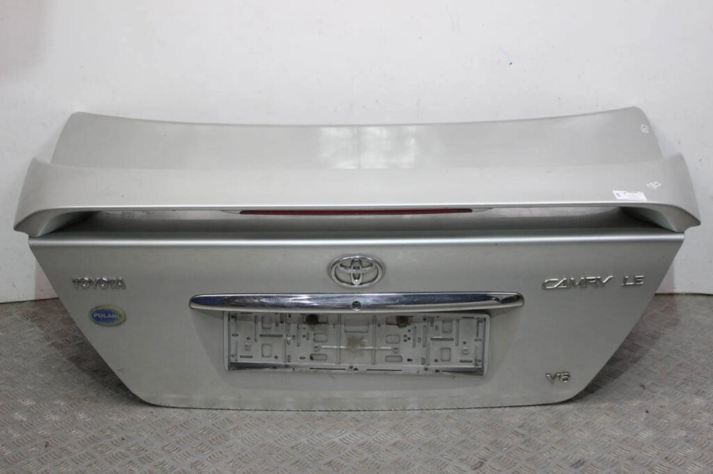 Кришка багажника зі спойлером Toyota Camry 30 2001-2006 6440133270 (6299) від компанії Автозапчастини б/в для японських автомобілів - вибирайте Razborka6062 - фото 1