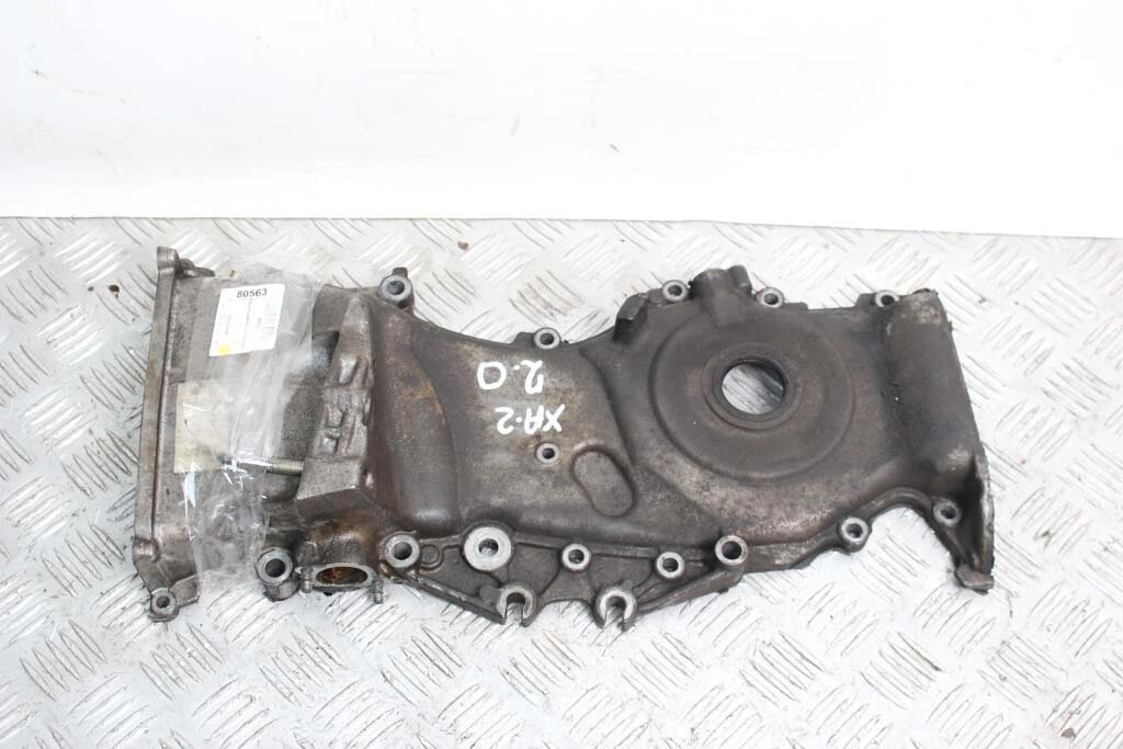 Кришка двигуна передня 2.0 Toyota RAV-4 II 2000-2005 1131028081 (80563) від компанії Автозапчастини б/в для японських автомобілів - вибирайте Razborka6062 - фото 1