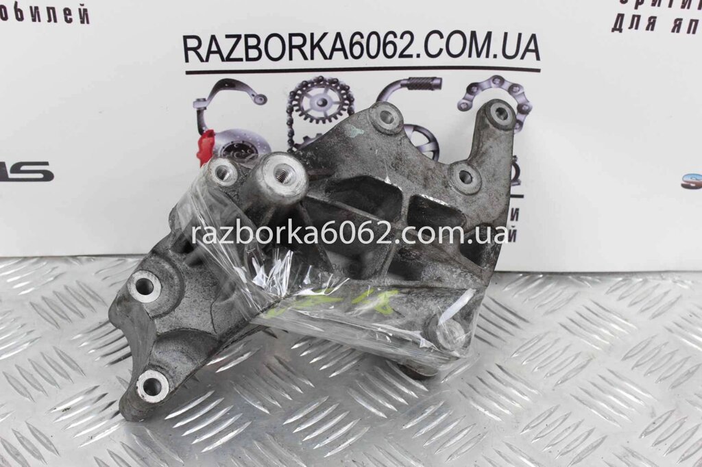 Кронштейн насоса ГУР 1.8 Mitsubishi Lancer X 2007-2013 04891593AA (31214) від компанії Автозапчастини б/в для японських автомобілів - вибирайте Razborka6062 - фото 1