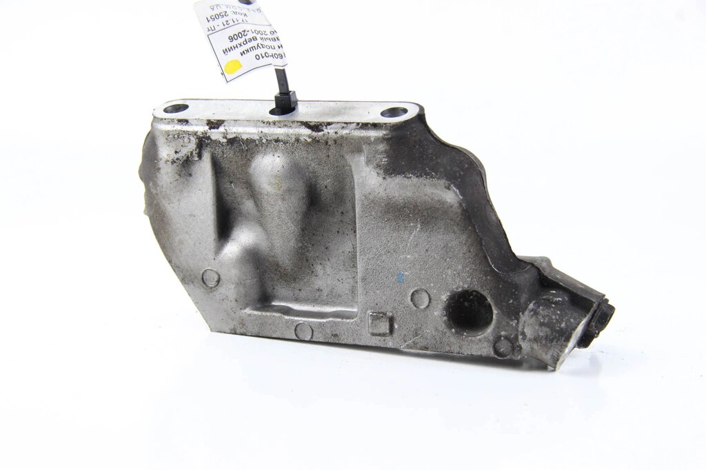 Кронштейн подушки двигуна правий верхній 2.4 Toyota Camry 30 2001-2006 123160H010 (25051) від компанії Автозапчастини б/в для японських автомобілів - вибирайте Razborka6062 - фото 1