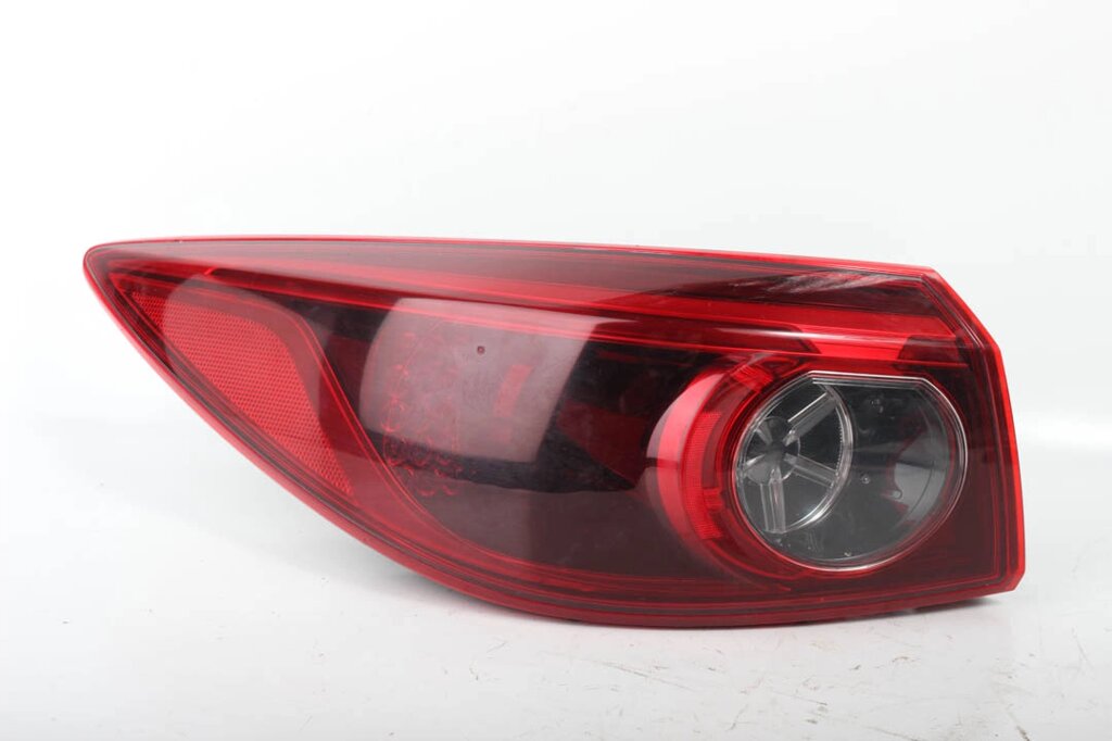 Ліхтар лівий EU Led -16 Mazda 3 (BM) 2012-2018 B53W51160 (61898) від компанії Автозапчастини б/в для японських автомобілів - вибирайте Razborka6062 - фото 1