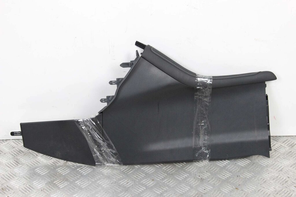 Накладка консолі бічна ліва Lexus CT 200H 2010-2017 5881276010 (54818) від компанії Автозапчастини б/в для японських автомобілів - вибирайте Razborka6062 - фото 1