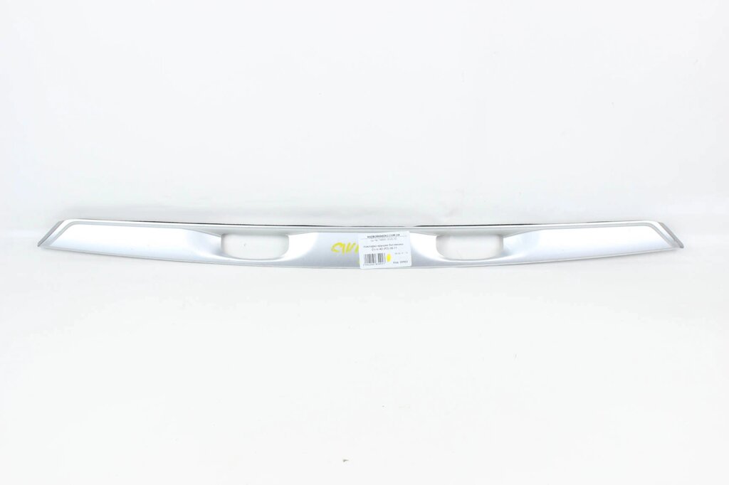 Накладка кришки багажника Honda Civic 4D (FD) 2006-2011 74890-SNB-00 (20563) від компанії Автозапчастини б/в для японських автомобілів - вибирайте Razborka6062 - фото 1