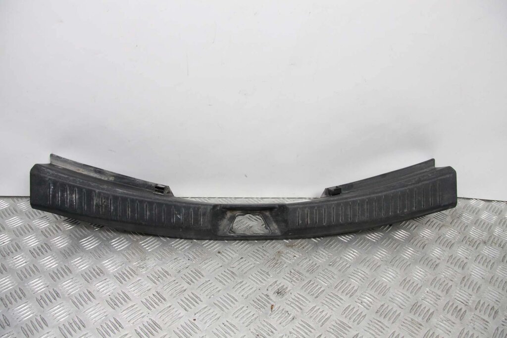 Накладка задньої панелі Mazda CX-5 (KE) 2012-2017 KD456889XA02 (48845) від компанії Автозапчастини б/в для японських автомобілів - вибирайте Razborka6062 - фото 1