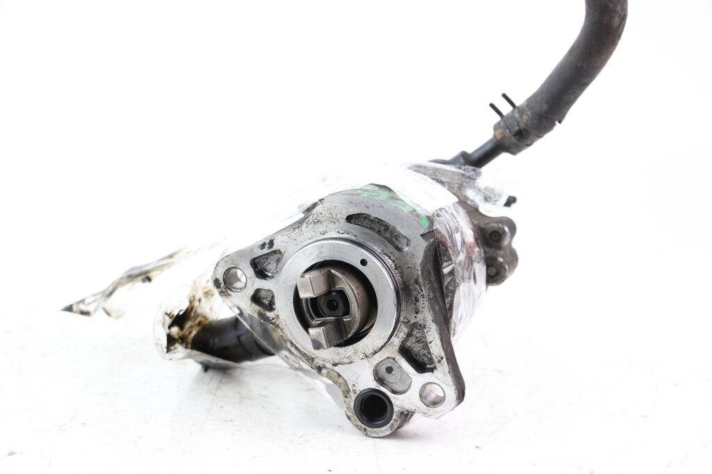 Насос вакуумний 2.0 Diesel Toyota Corolla Verso 2004-2009 2930027020 (64203) від компанії Автозапчастини б/в для японських автомобілів - вибирайте Razborka6062 - фото 1