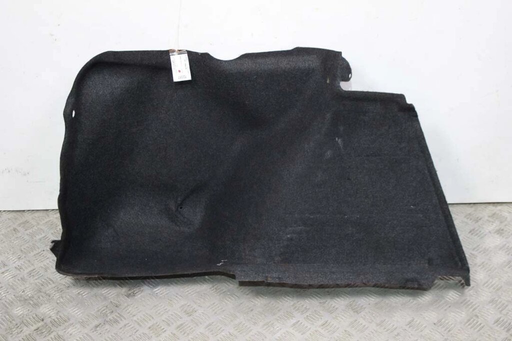Обшивка багажника ліва Mazda 3 (BM) 2012-2018 BJT66887002 (72317) від компанії Автозапчастини б/в для японських автомобілів - вибирайте Razborka6062 - фото 1