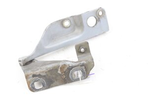 Петля капота ліва Nissan Almera (N16) 2000-2006 65401BM430 (636)