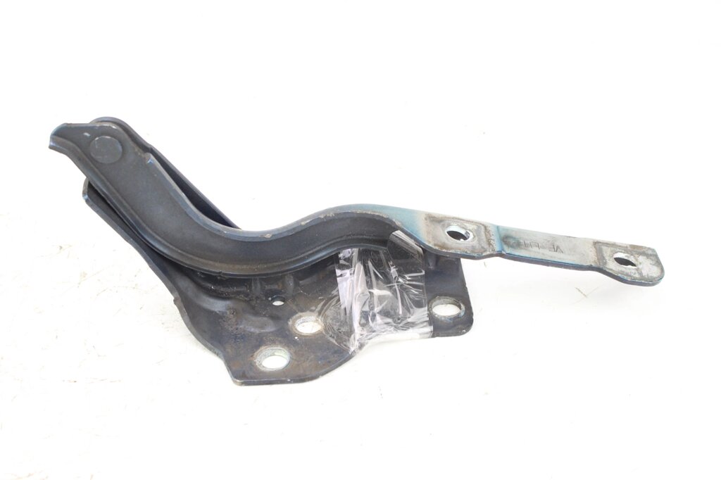 Петля капота ліва Hyundai I40 2012-2015 791103Z000 (69594) від компанії Автозапчастини б/в для японських автомобілів - вибирайте Razborka6062 - фото 1