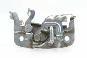 Петля замка багажника Mitsubishi Lancer X 2007-2013 5927A003 (36369)