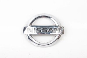 Емблема на кришку багажника Nissan Note (E11) 2006-2013 90890AU400 (81700)