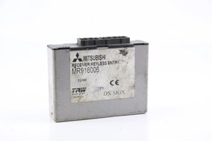 Блок управління центральним замком Mitsubishi Space Star 1998-2005 MR916006 (45370)