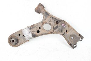 Передній лівий важіль Toyota Auris 2012-2020 (85354) в Києві від компанії Автозапчасти б/у для японских автомобилей – выбирайте Razborka6062