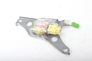 Бічна сторона нижньої сторони вправо USA Toyota Camry 30 2001-2006 8986033100 (57660) в Києві от компании Автозапчасти б/у для японских автомобилей – выбирайте Razborka6062