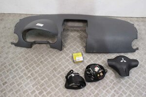 Подушки безпеки комплект Mitsubishi Colt (Z30) 2004-2012 MR587416 (35579) в Києві від компанії Автозапчасти б/у для японских автомобилей – выбирайте Razborka6062