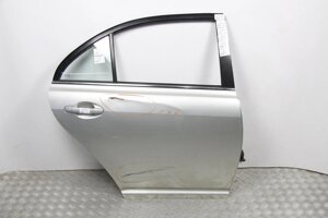 Двері - це задній правий дефект Toyota Avensis T25 2003-2009 6700305110 (50392) в Києві от компании Автозапчасти б/у для японских автомобилей – выбирайте Razborka6062