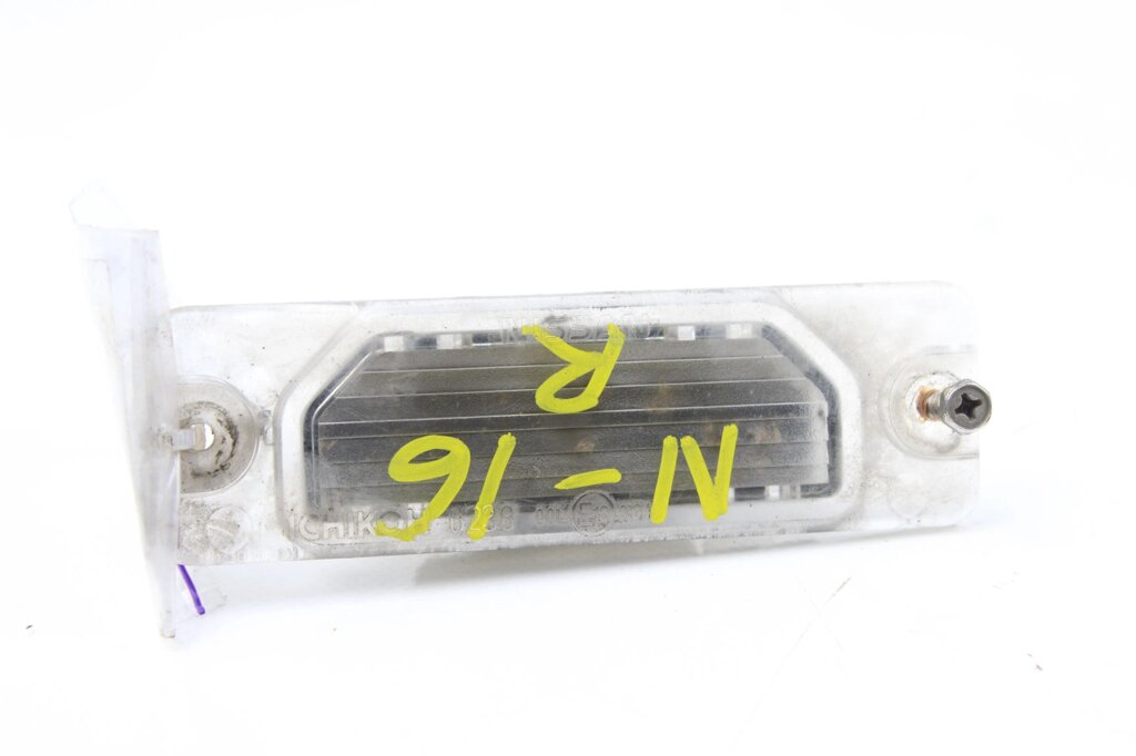 Підсвічування номера Nissan Almera (N16) 2000-2006 26510BM405 (20589) від компанії Автозапчастини б/в для японських автомобілів - вибирайте Razborka6062 - фото 1