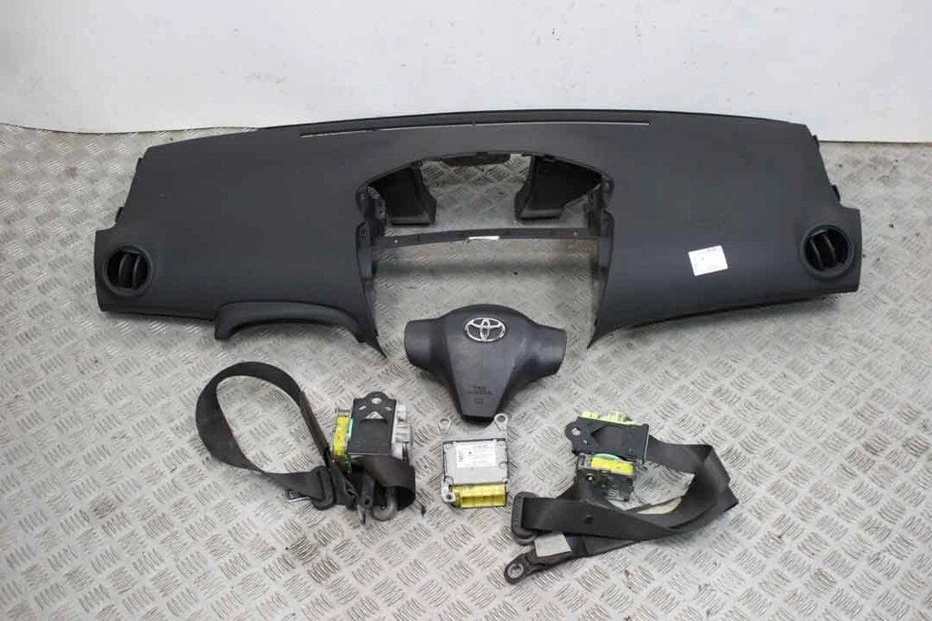 Подушки безпеки комплект чорні Toyota Yaris USA 2006-2009 седан 8917052780 (74517) від компанії Автозапчастини б/в для японських автомобілів - вибирайте Razborka6062 - фото 1