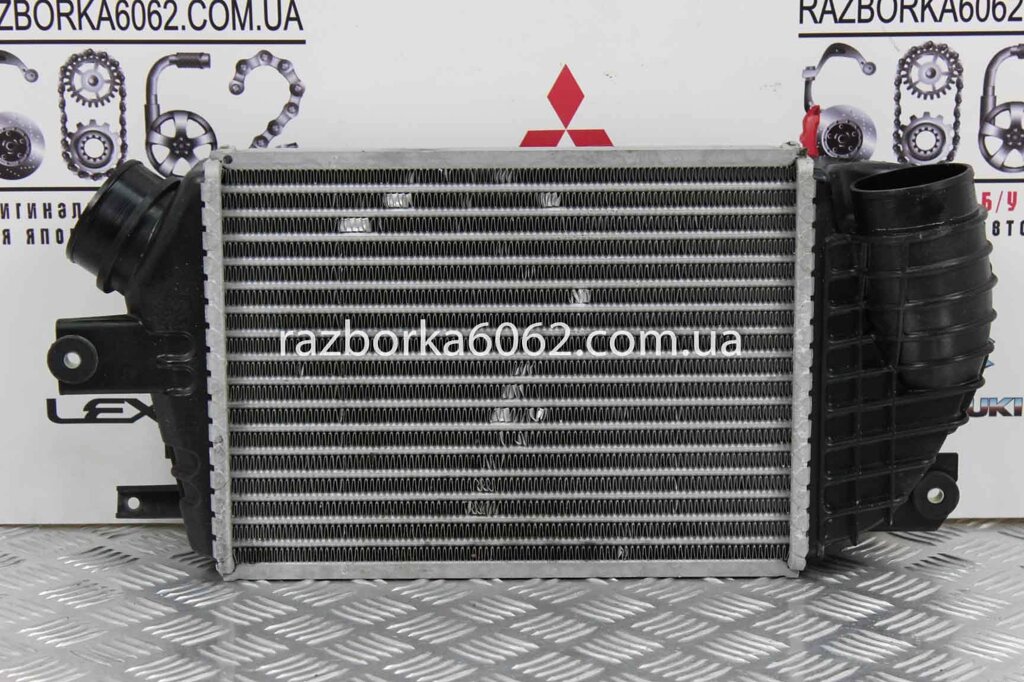 Радіатор интеркуллера Subaru Forester (SJ) 2012-2018 21821AA061 (32105) від компанії Автозапчастини б/в для японських автомобілів - вибирайте Razborka6062 - фото 1