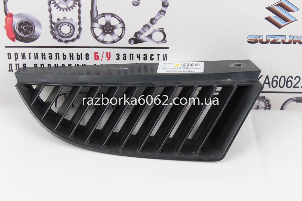 Решітка радіатора права Mitsubishi Colt (Z30) 2004-2012 MN127774XA (801) від компанії Автозапчастини б/в для японських автомобілів - вибирайте Razborka6062 - фото 1