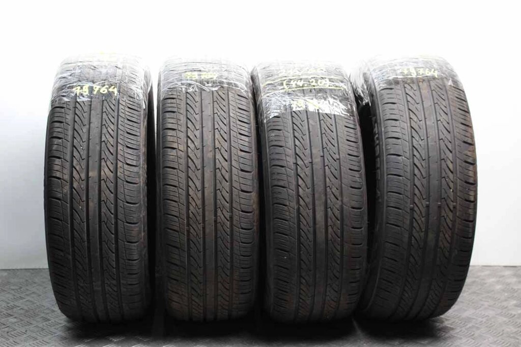 Шина R16 комплект R16 215/60 Three-A P306 ШИНІ  (79764) 215/60R16 99H  (44.20) від компанії Автозапчастини б/в для японських автомобілів - вибирайте Razborka6062 - фото 1