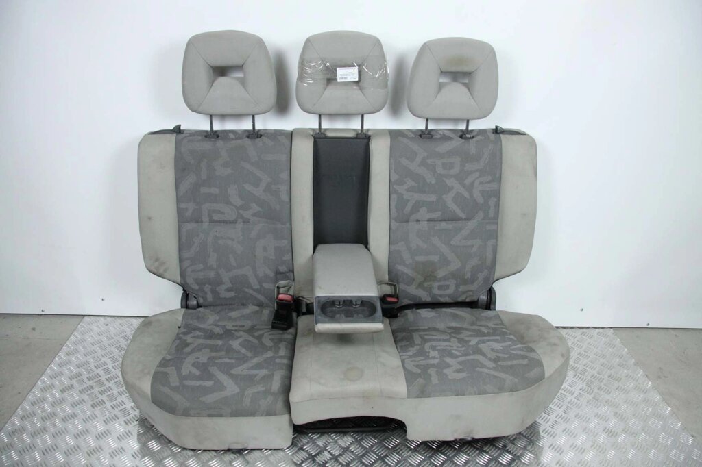 Сидіння заднє комплектне 2 + 1 сірі Mitsubishi Space Star 1998-2005 (49564) від компанії Автозапчастини б/в для японських автомобілів - вибирайте Razborka6062 - фото 1