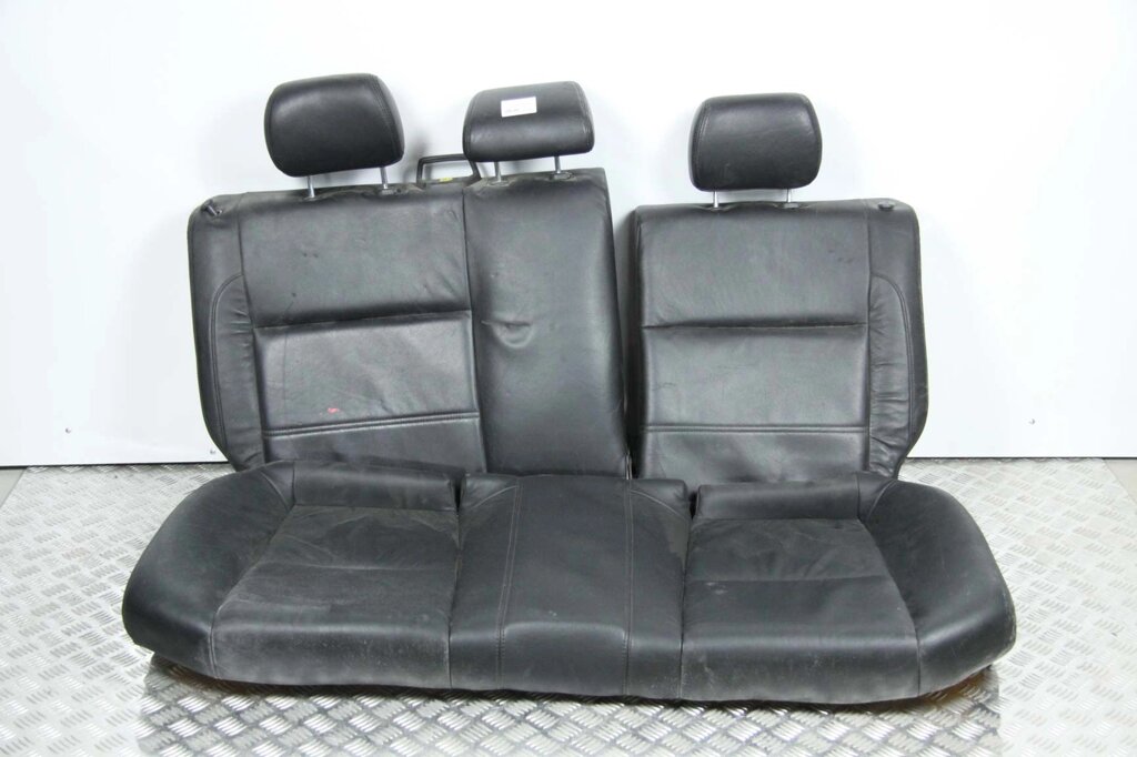 Сидіння заднє комплектне шкіра Subaru Forester (SH) 2008-2012 (49583) від компанії Автозапчастини б/в для японських автомобілів - вибирайте Razborka6062 - фото 1