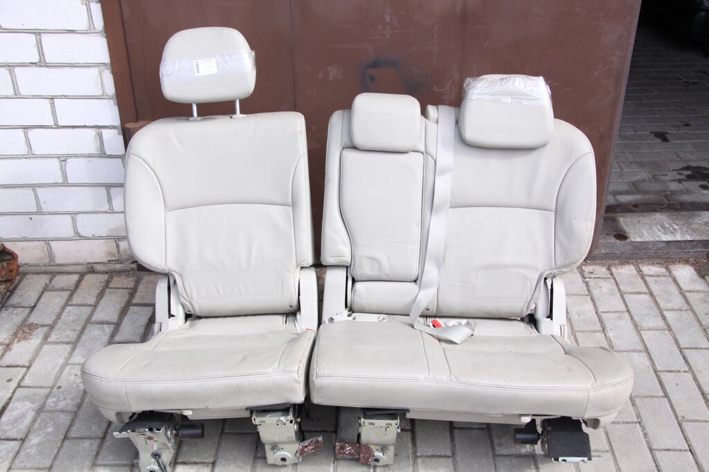 Сидіння задня частина повної шкіри бежева. Mitsubishi Outlander (CW) XL 2006-2014 6912A425XC (49593) від компанії Автозапчастини б/в для японських автомобілів - вибирайте Razborka6062 - фото 1