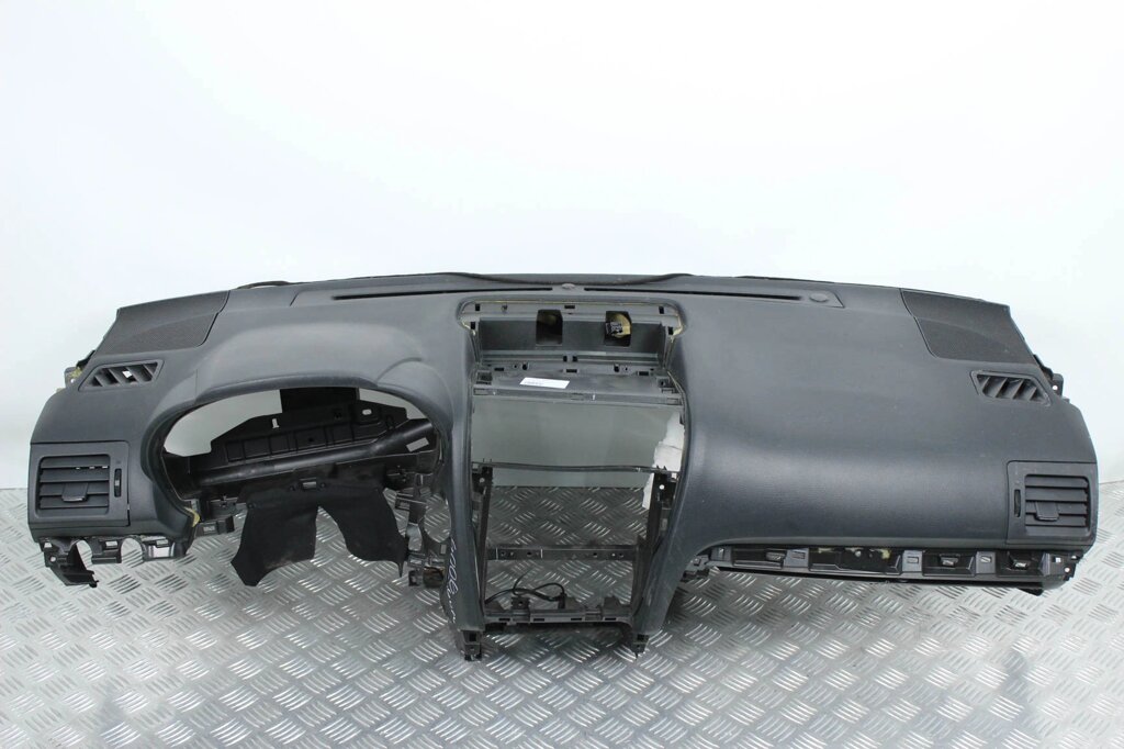 Торпедо з подушкою безпеки Subaru Impreza (GJ / GP) 2011-2017 66040FJ010 (35669) від компанії Автозапчастини б/в для японських автомобілів - вибирайте Razborka6062 - фото 1