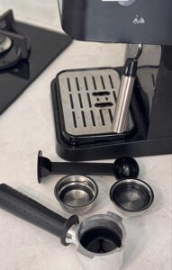 Кавоварка Рожкова Delonghi Stilosa EC260 BK