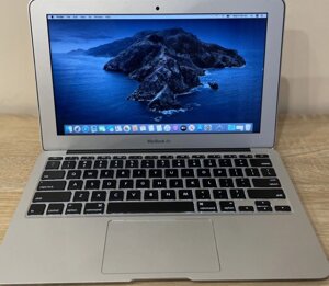 Ноутбук: MacBook Air 11 2014 рік. Core i5.