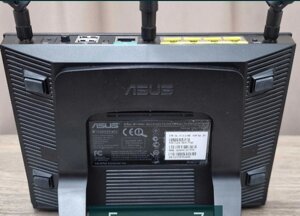 Роутер ASUS RT-N66U