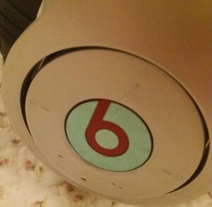 Наушники Beats Studio Monster by Dr. Dre.