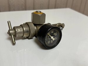 Медичний редуктор кисневий під малий балон із манометром (металічний корпус, СРСР/ промислового зразка) Нержавійка