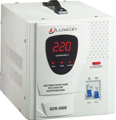 Релейний стабілізатор LUXEON SDR-5000 від компанії Центр технічних рішень - фото 1