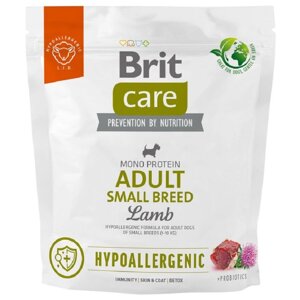 Сухий корм для дорослих собак дрібних порід Dog Hypoallergenic Adult Small Breed із ягням 1 кг Brit Care