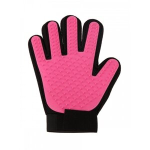 Рукавичка для вичісування шерсті домашніх тварин True Touch рожева права Китай