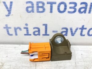 Датчик airbag (удару) mazda CX 5 2012-2017 KD4557KC0a (арт. 31806)