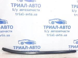 Молдинг двері задньої правої Mitsubishi L200 2006-2015 MN117616 (Арт. 23573)