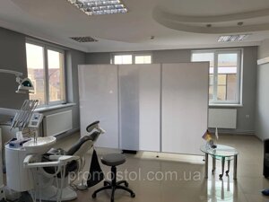 Перегородки для медичних установ з алюмінію та пластику