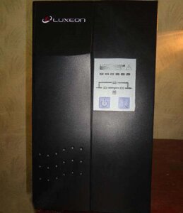 ДБЖ Luxeon UPS-3000LE