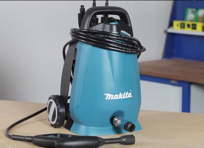 Мойка высокого давления Makita HW 102