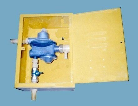 Ящик для регулятора тиску газу РДГС-10 від компанії магазин Водяний - фото 1