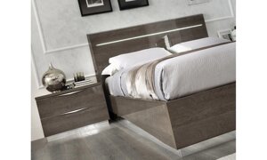 Італійська спальня колекція PLATINUM - модерн Camelgroup в Запорізькій області от компании CASA-NOVA мебельный салон в Запорожье - матрасы, мебель, спальни