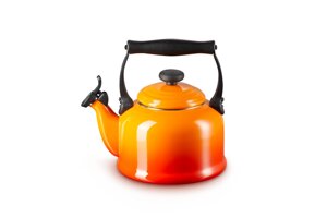 Традиційний чайник Le Creuset 2,1 л Flame