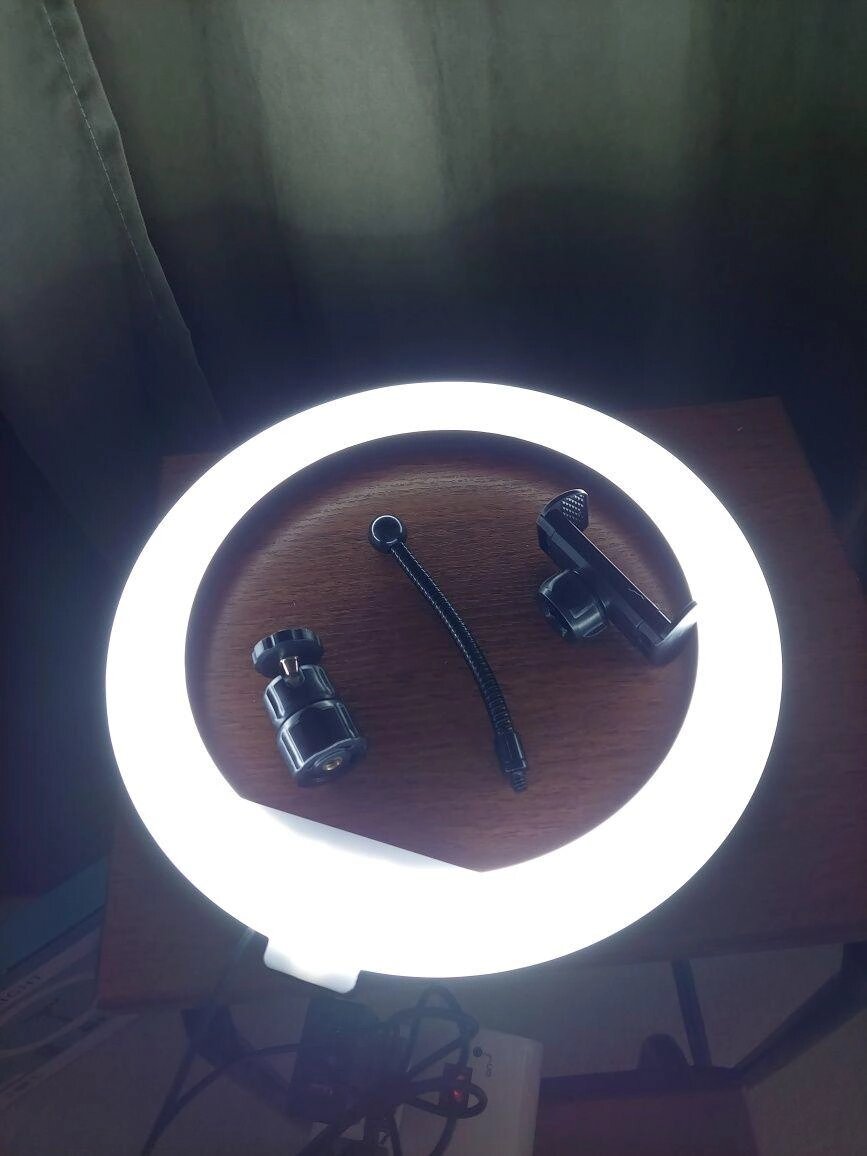 Кільцева led лампа 26 см із кріпленням для телефону + штатив від компанії Artiv - Інтернет-магазин - фото 1