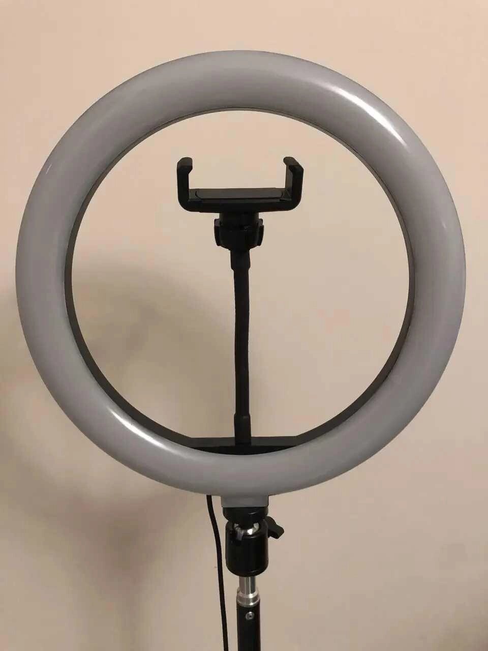 Кільцева світлодіодна Led лампа для блогера селфі візажиста D 26 см від компанії Artiv - Інтернет-магазин - фото 1
