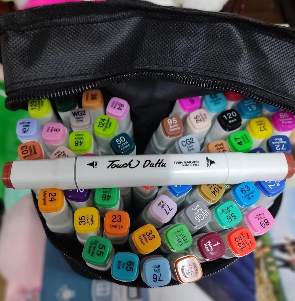 Набір скетч маркерів Touch 60 кольорів Двосторонні маркери в сумці від компанії Artiv - Інтернет-магазин - фото 1