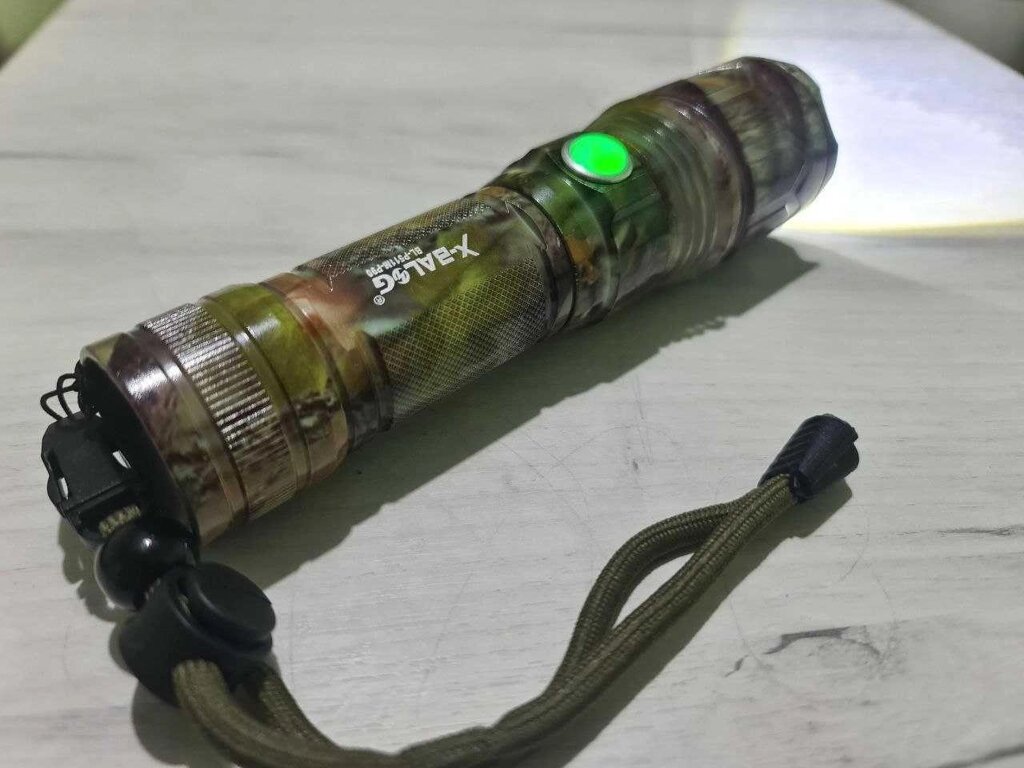 Надпотужний камуфляжний військовий ліхтарик, Оригінал X-balog! P90 від компанії Artiv - Інтернет-магазин - фото 1
