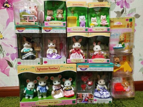 Домики и мебель для кукол Sylvanian Families — купить в интернет-магазине Ламода