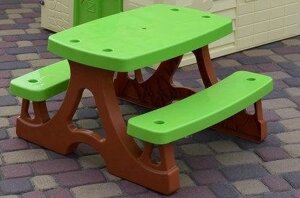 Дитячий столик для пікніка Mochtoys 10722 дитячий столик зі лавками